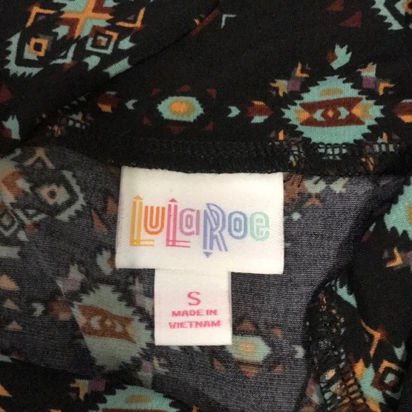 Lula Roe - Picture 2 of 4